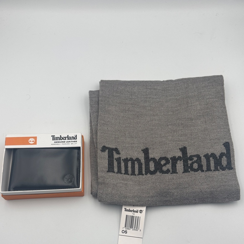 Timberland Black Wallet and Gray Scarf Set
